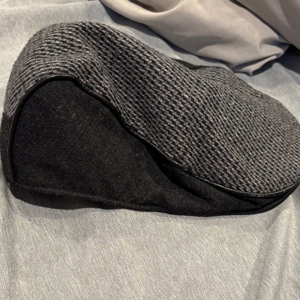 Wilsons Leather Men's Black and Gray Patterned Hat - Picture 3 of 4